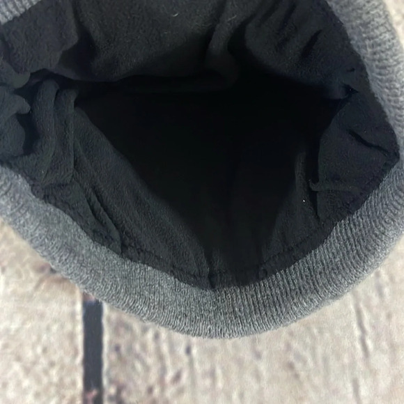 Zeke’s drive in patch beanie - Picture 4 of 5